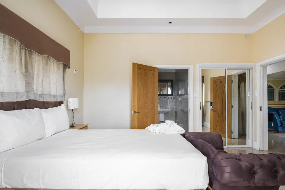 Another Angle of Room 8