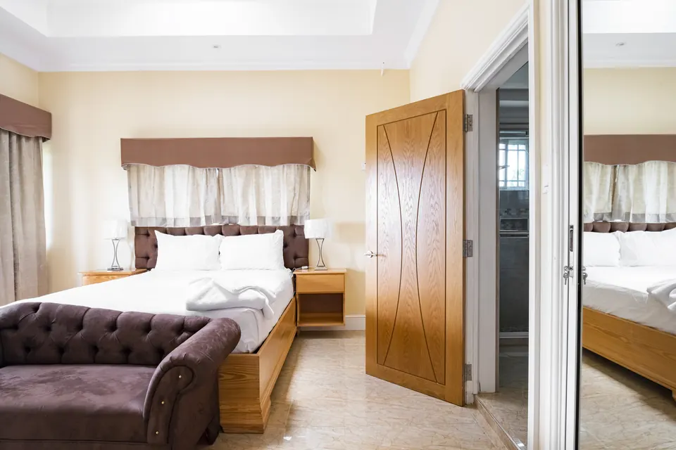 Another Angle of Room 8