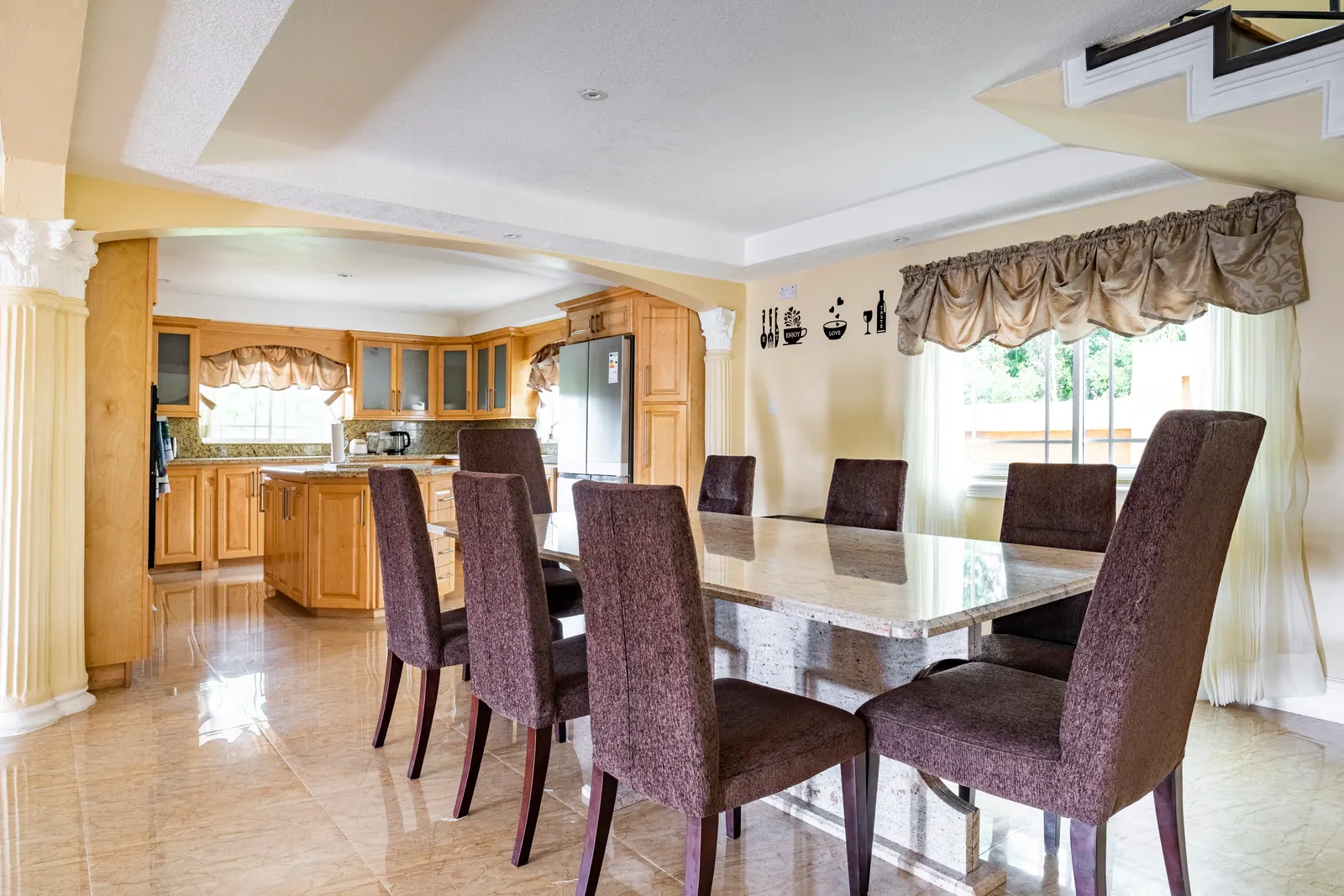 Weekendaz Villa kitchen and dining space where optional chef service can be arranged